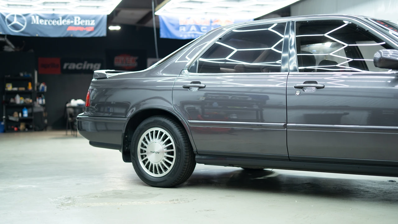 1992 Acura Legend 2nd Gen - Image 26 of 31