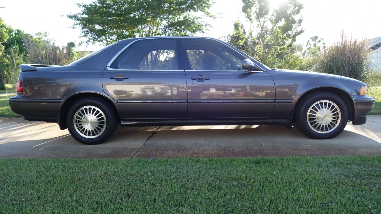 1992 Acura Legend 2nd Gen - Image 12 of 31