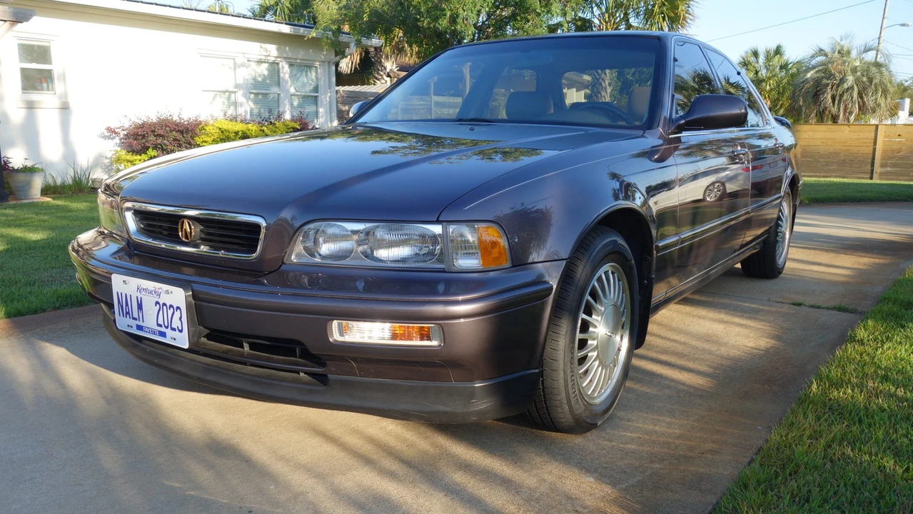 1992 Acura Legend 2nd Gen - Image 2 of 31