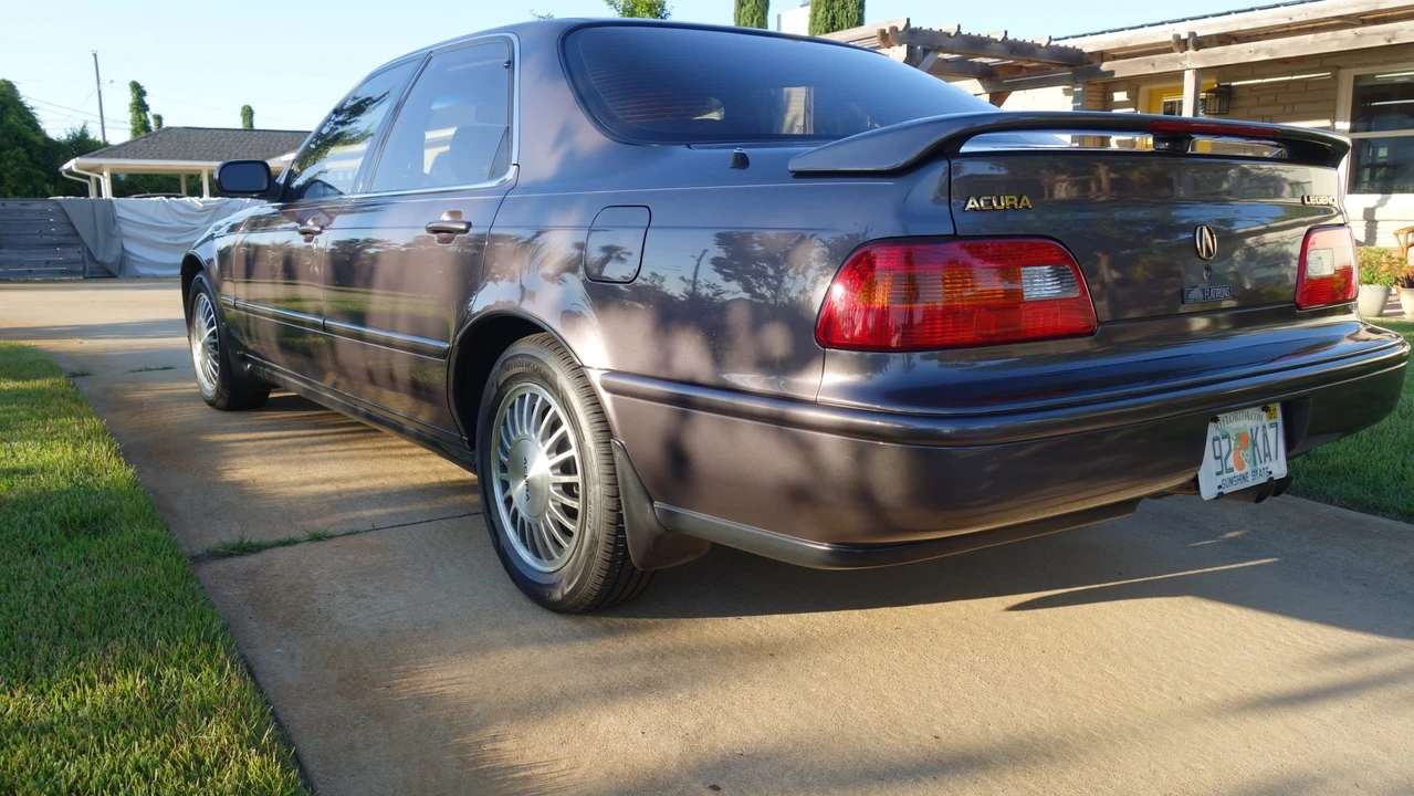 1992 Acura Legend 2nd Gen - Image 6 of 31