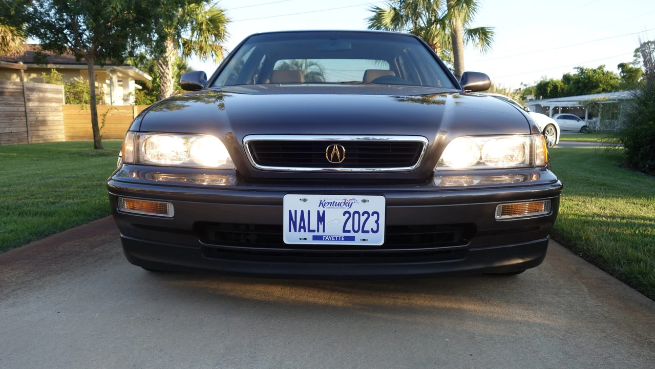 1992 Acura Legend 2nd Gen - Image 16 of 31