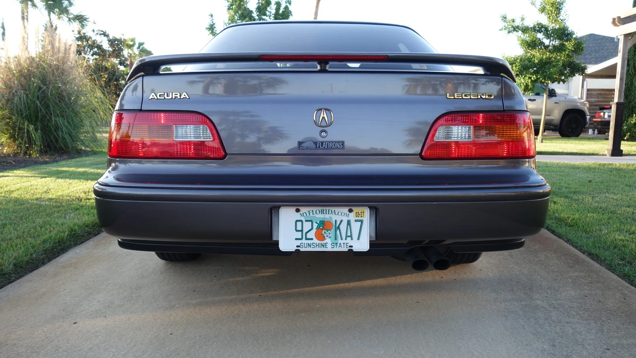 1992 Acura Legend 2nd Gen - Image 9 of 31