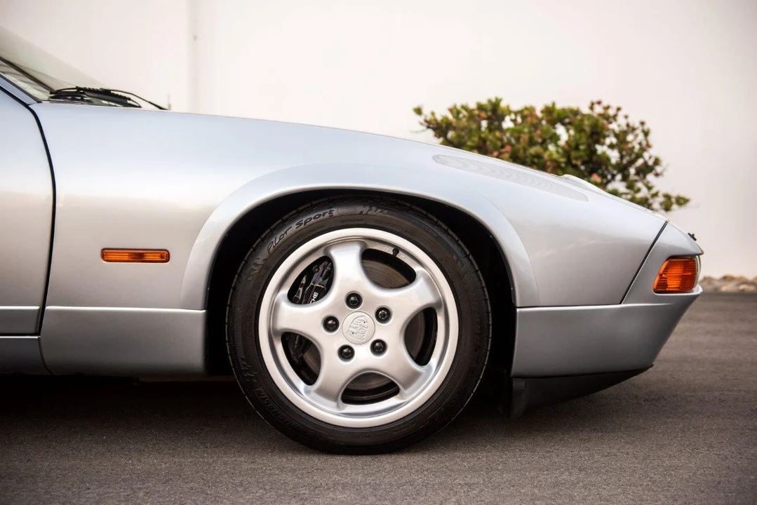 1992 Porsche 928 GTS - Image 13 of 31