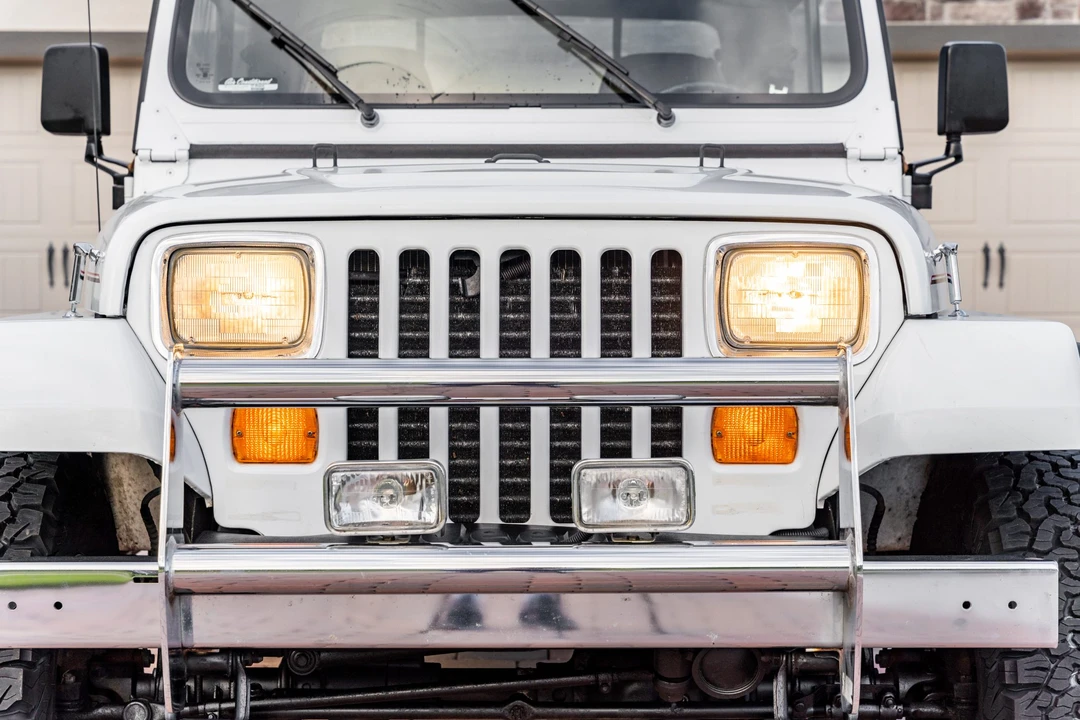 1993 Jeep YJ Wrangler - Image 13 of 31