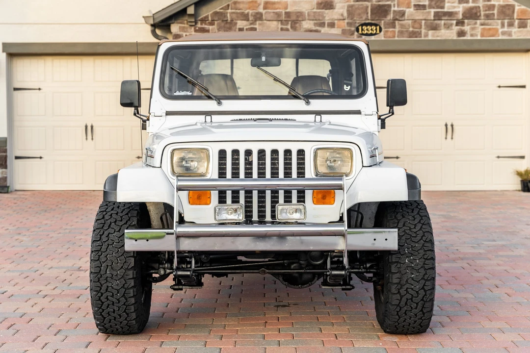 1993 Jeep YJ Wrangler - Image 3 of 31