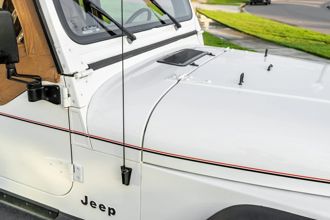 1993 Jeep YJ Wrangler - Image 29 of 31