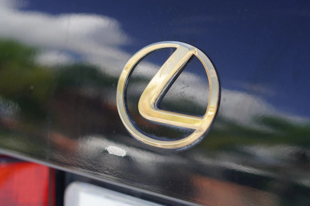 1993 Lexus LS 1st Gen - Image 14 of 31