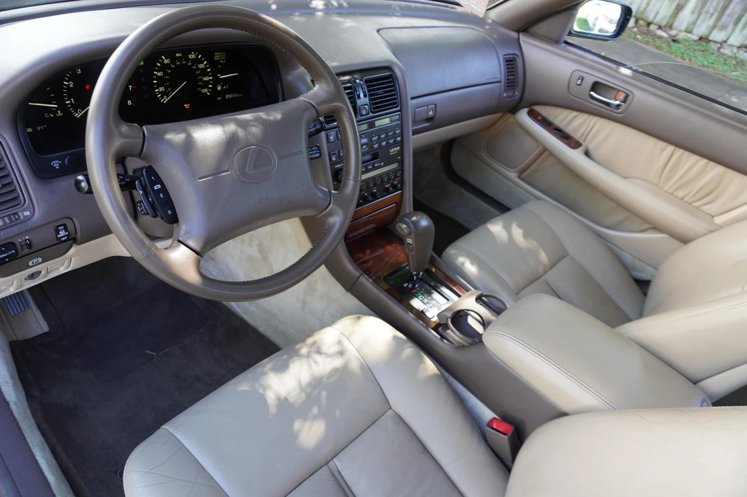 1993 Lexus LS 1st Gen - Image 20 of 31