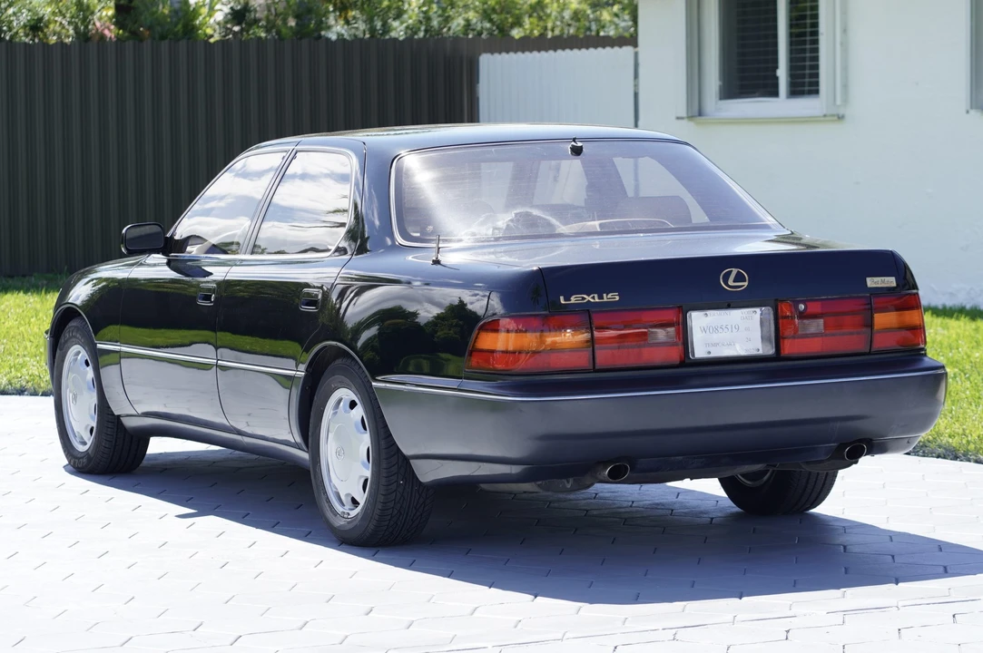 1993 Lexus LS 1st Gen - Image 4 of 31