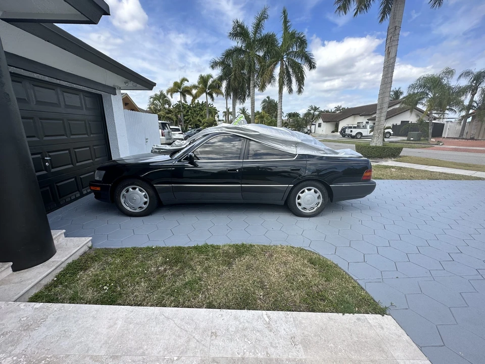 1993 Lexus LS 1st Gen - Image 8 of 31