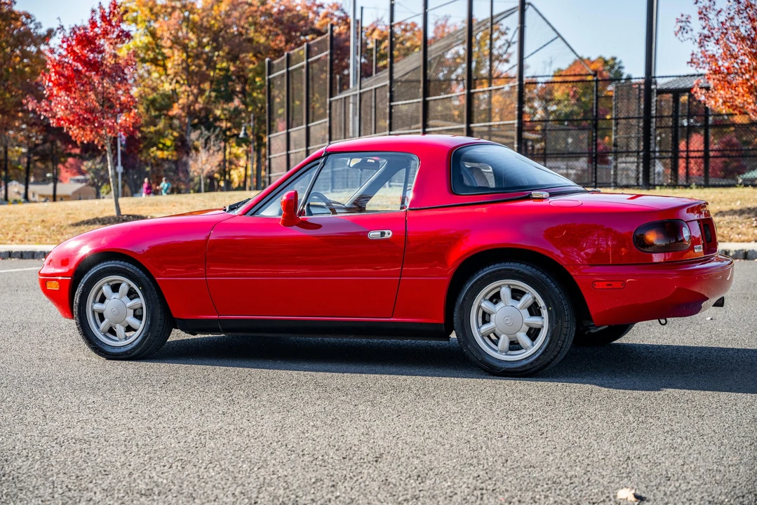 1993 Mazda NA MX-5 Miata - Image 26 of 31