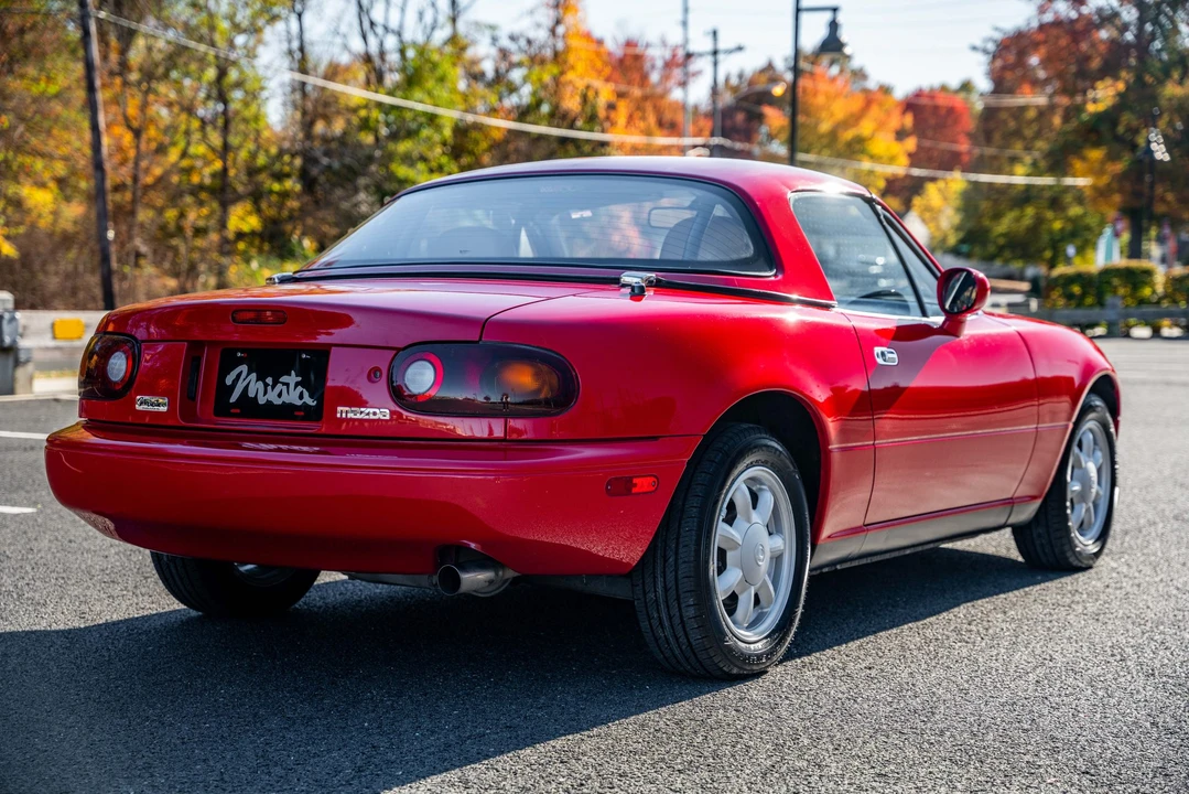 1993 Mazda NA MX-5 Miata - Image 21 of 31