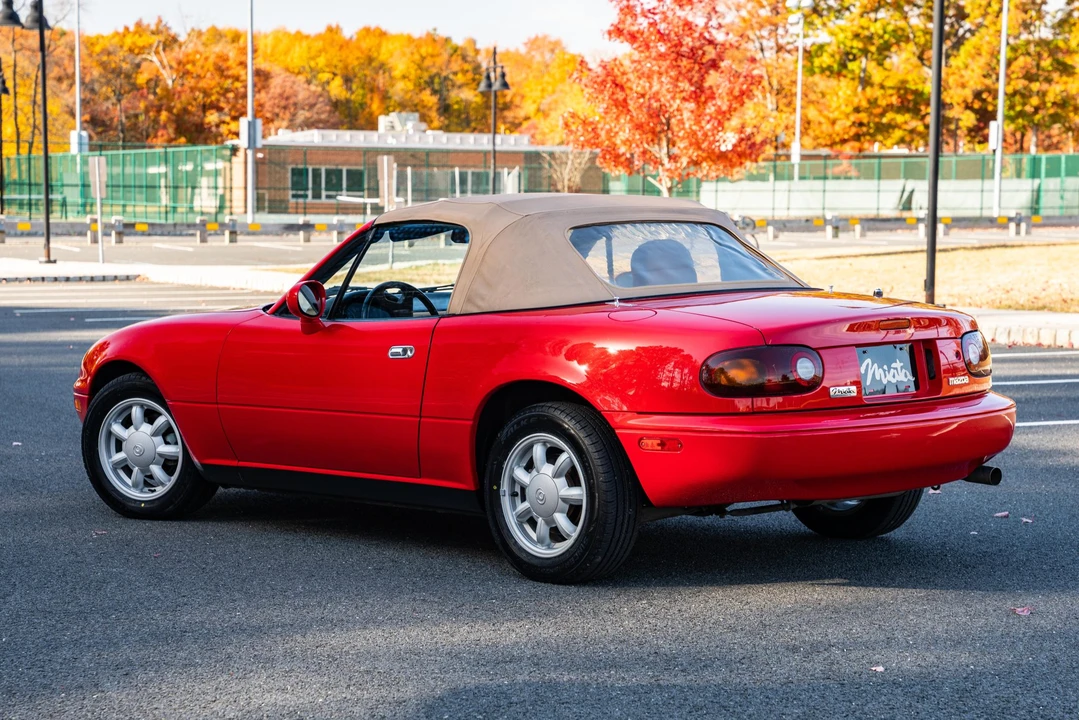 1993 Mazda NA MX-5 Miata - Image 5 of 31