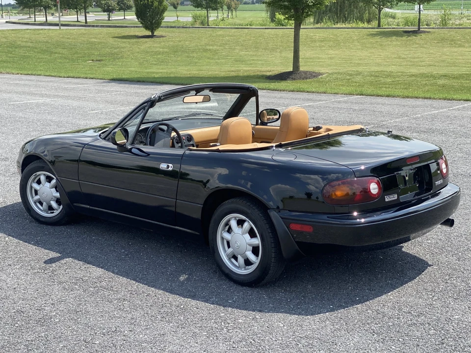 1993 Mazda NA MX-5 Miata - Image 17 of 31