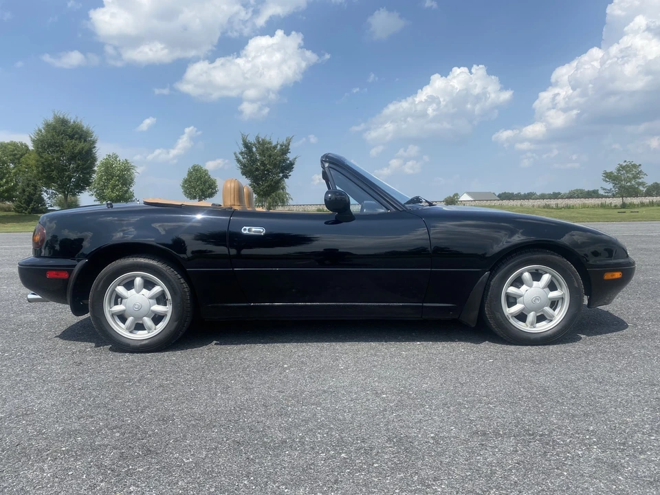 1993 Mazda NA MX-5 Miata - Image 11 of 31