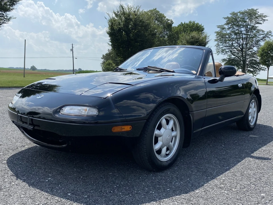 1993 Mazda NA MX-5 Miata - Image 2 of 31