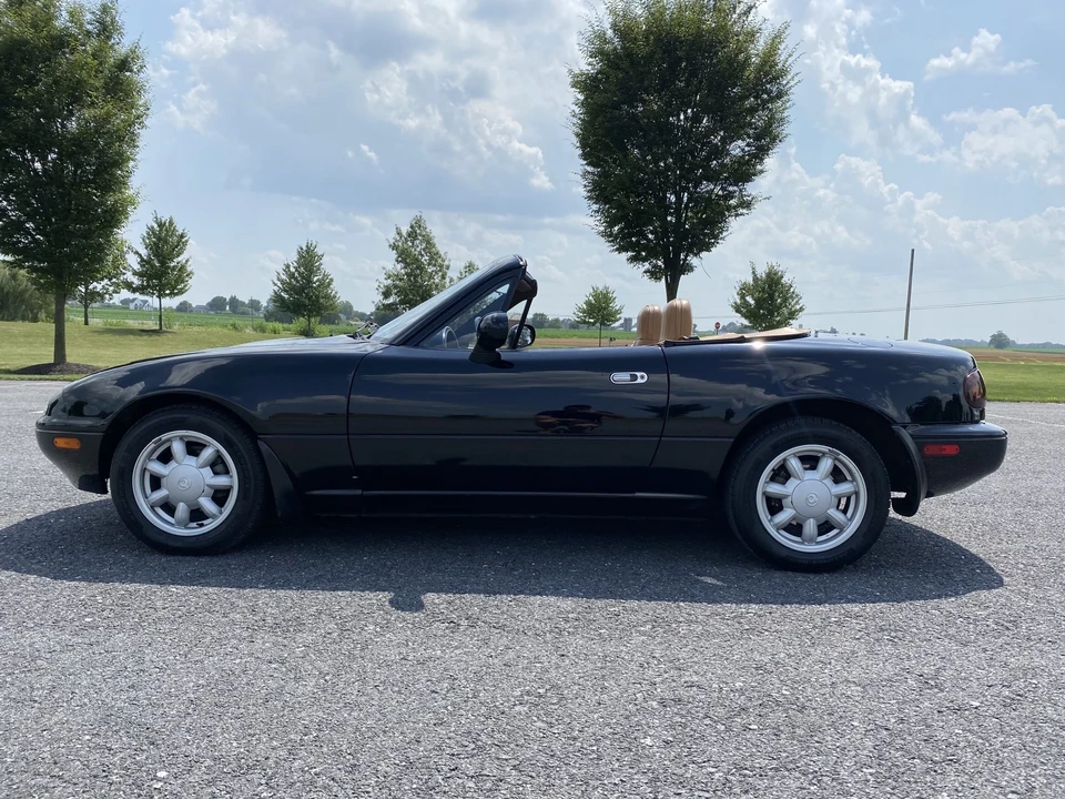 1993 Mazda NA MX-5 Miata - Image 19 of 31