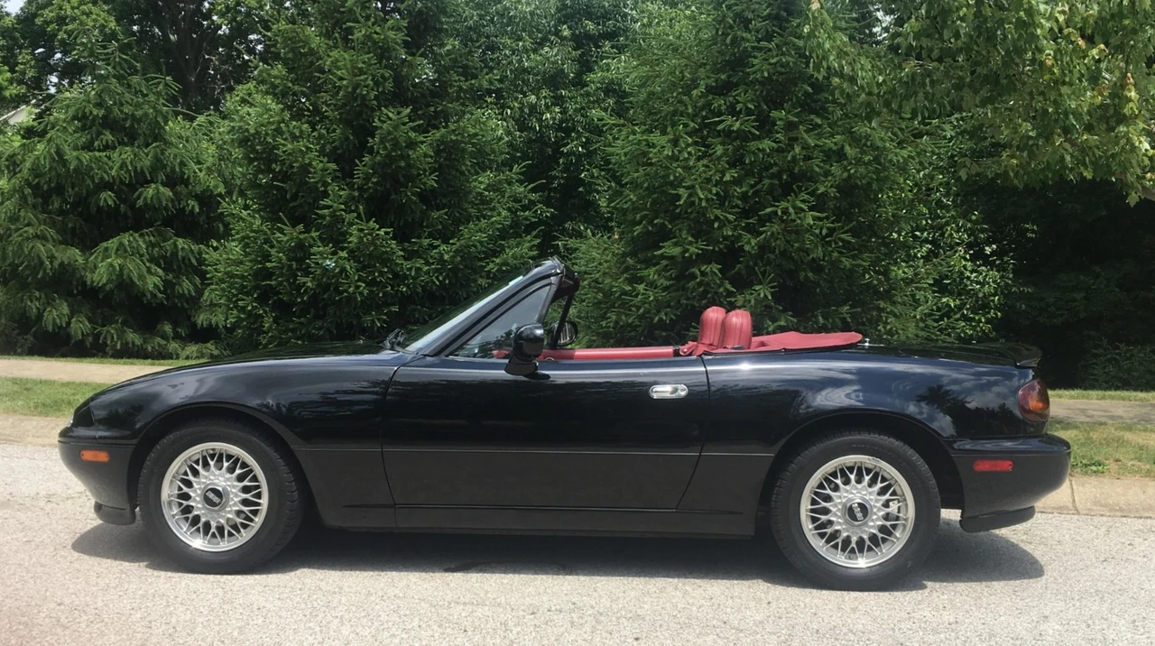 1993 Mazda NA MX-5 Miata - Image 20 of 31