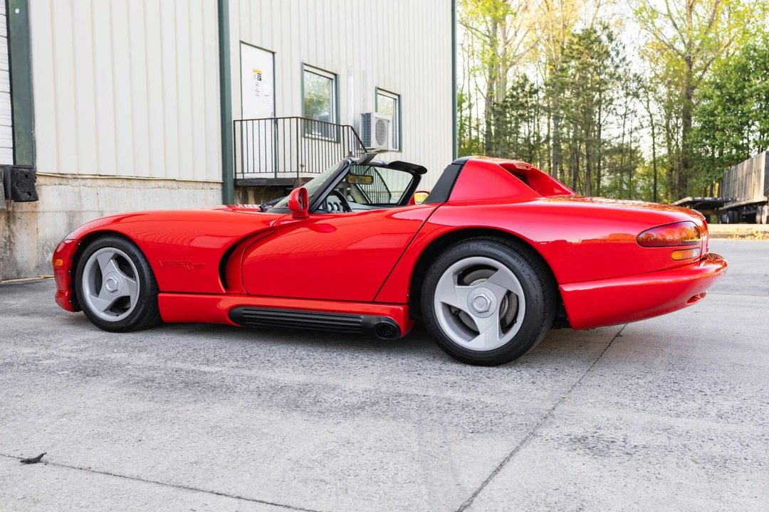 1994 Dodge Viper 1st Gen - Image 24 of 31