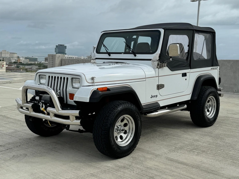 1994 Jeep YJ Wrangler - Image 5 of 31