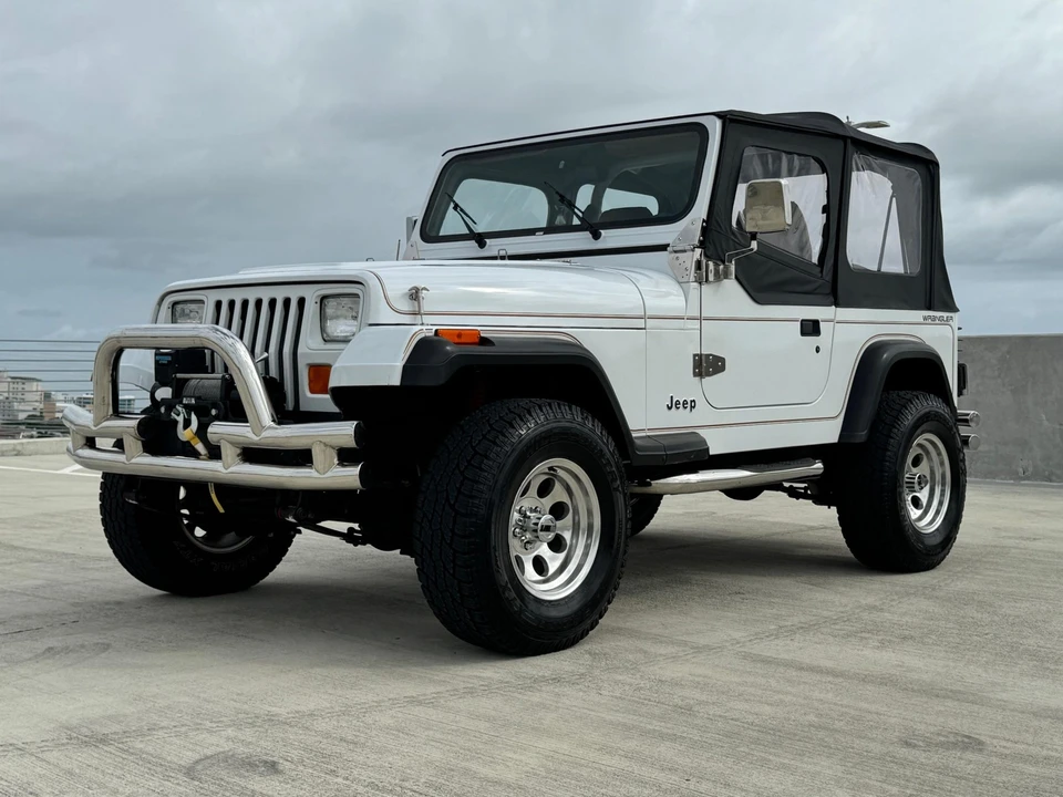 1994 Jeep YJ Wrangler - Image 6 of 31