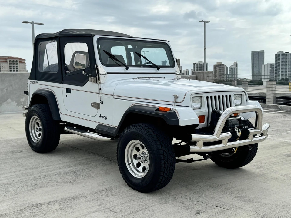 1994 Jeep YJ Wrangler - Image 19 of 31