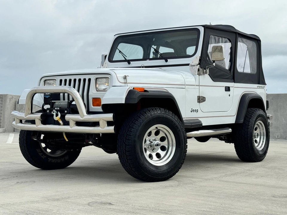 1994 Jeep YJ Wrangler - Image 4 of 31