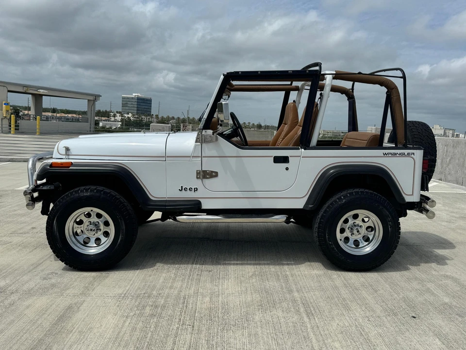 1994 Jeep YJ Wrangler - Image 28 of 31