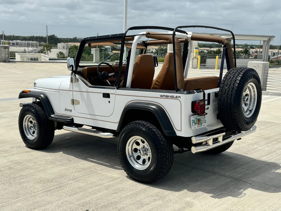 1994 Jeep YJ Wrangler - Image 29 of 31