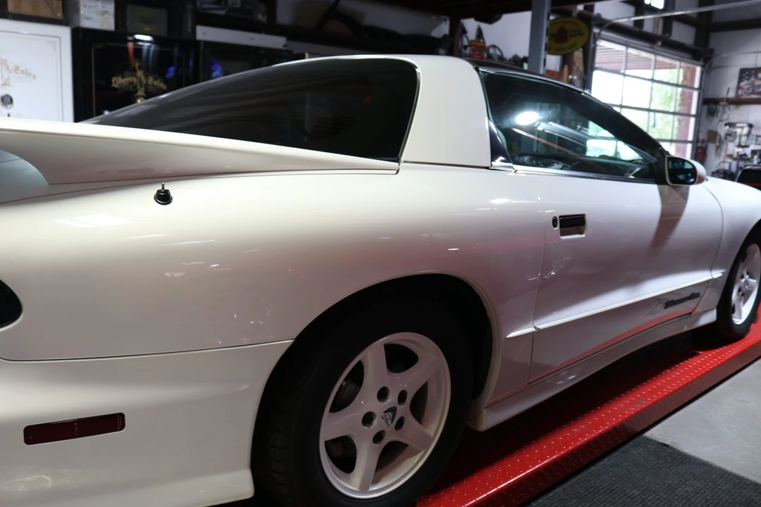 1994 Pontiac Firebird Trans Am 4th Gen - Image 19 of 31