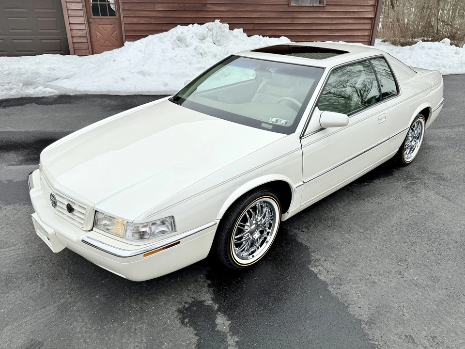 1995 Cadillac Eldorado 12th Gen - Image 3 of 31