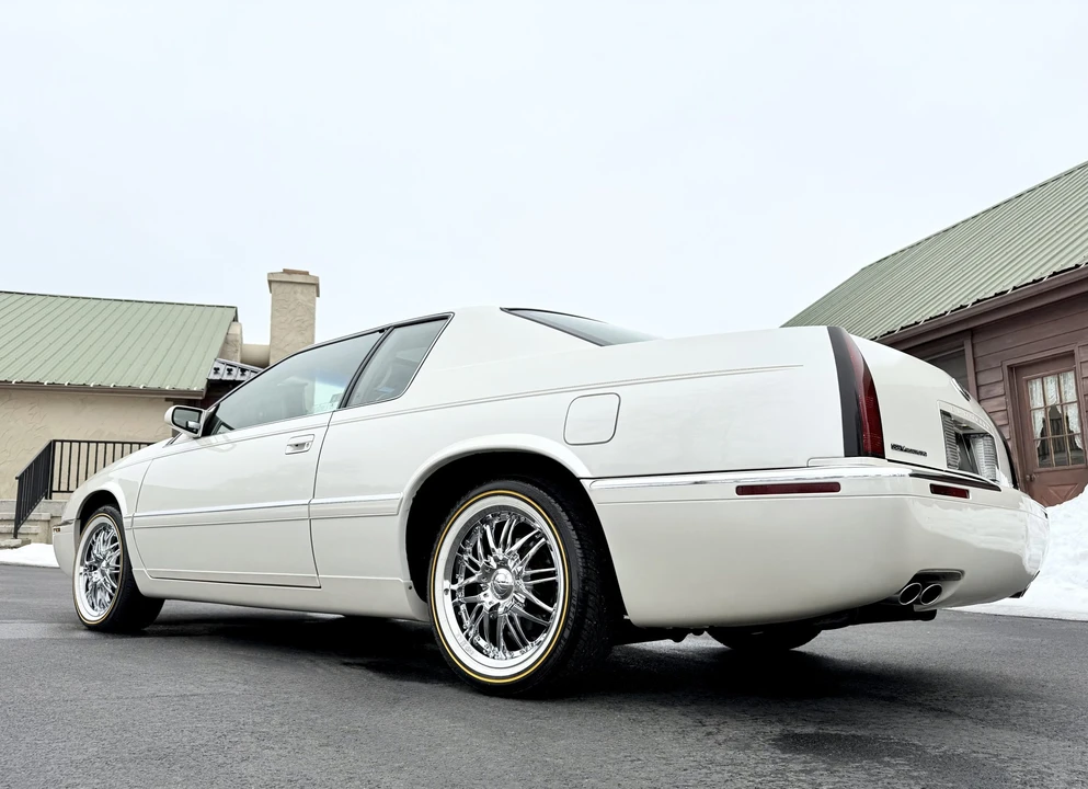 1995 Cadillac Eldorado 12th Gen - Image 9 of 31