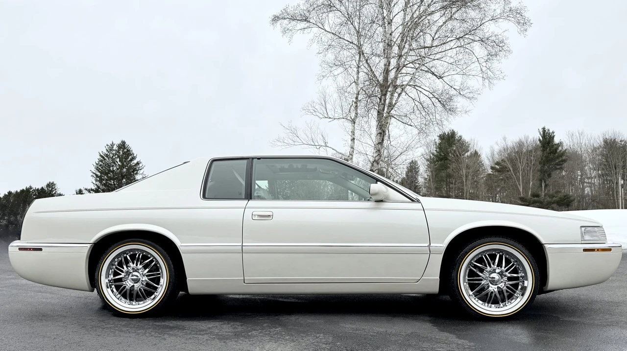 1995 Cadillac Eldorado 12th Gen - Image 16 of 31