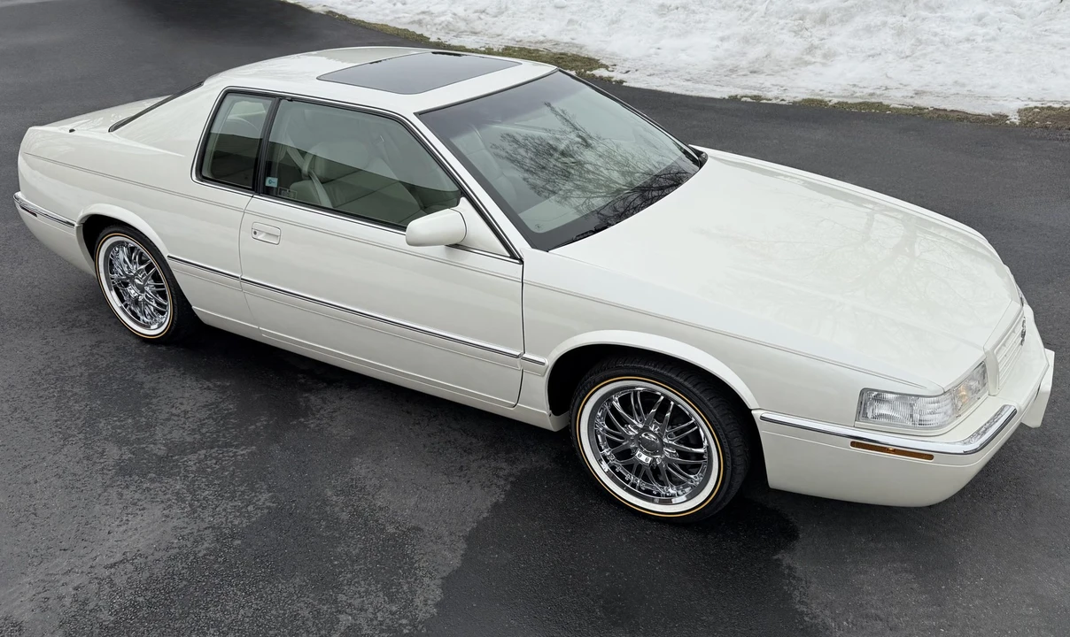 1995 Cadillac Eldorado 12th Gen - Image 19 of 31