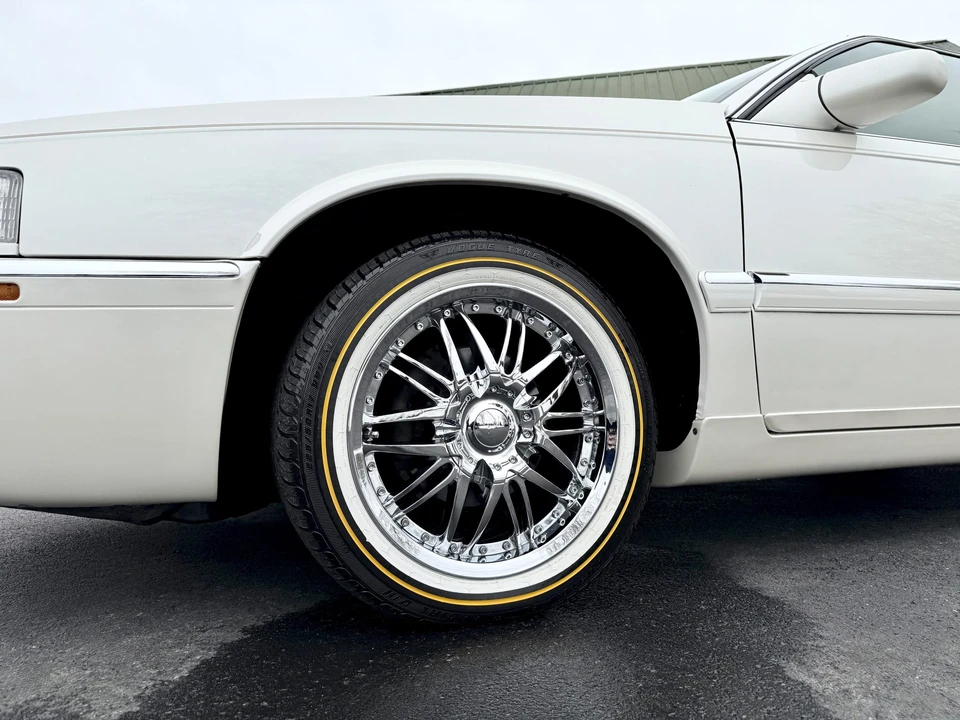 1995 Cadillac Eldorado 12th Gen - Image 27 of 31