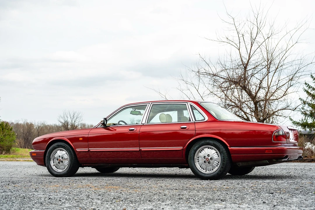 1995 Jaguar X300 XJ - Image 29 of 31
