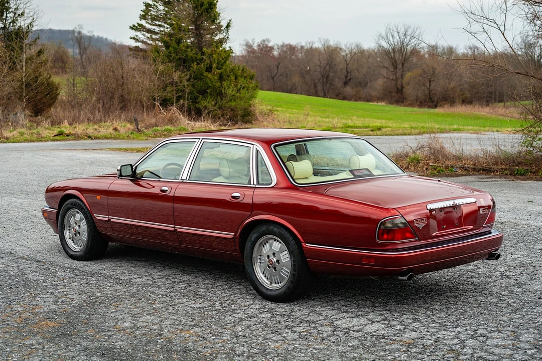 1995 Jaguar X300 XJ - Image 26 of 31
