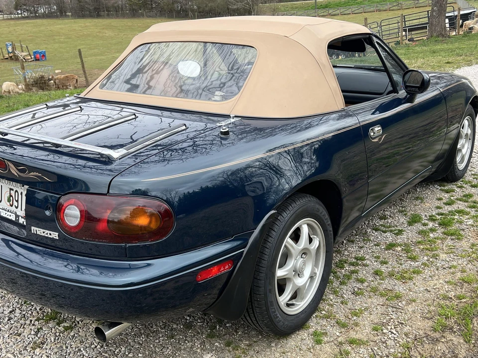 1995 Mazda NA MX-5 Miata - Image 28 of 31