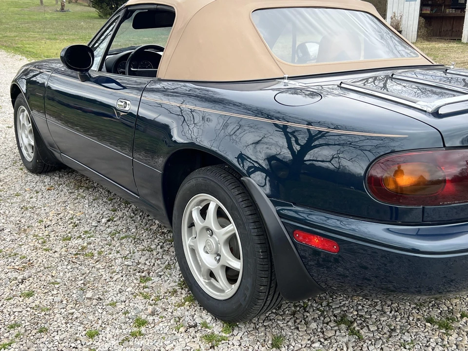 1995 Mazda NA MX-5 Miata - Image 29 of 31