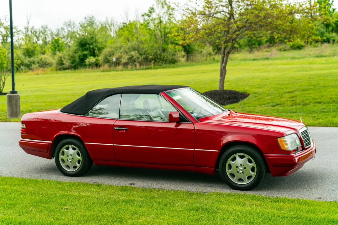 1995 Mercedes-Benz W124 E-Class - Image 11 of 31