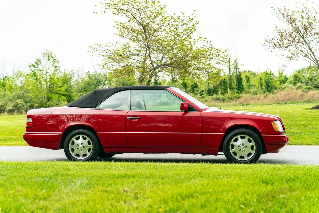 1995 Mercedes-Benz W124 E-Class - Image 14 of 31