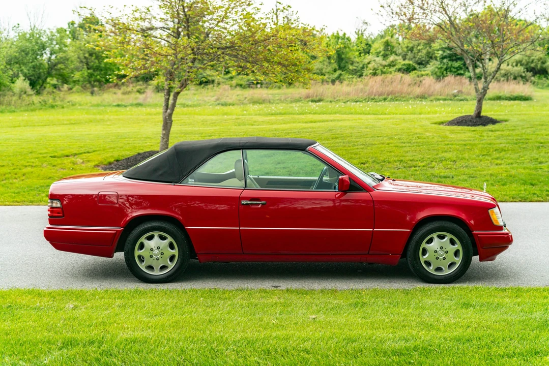 1995 Mercedes-Benz W124 E-Class - Image 15 of 31