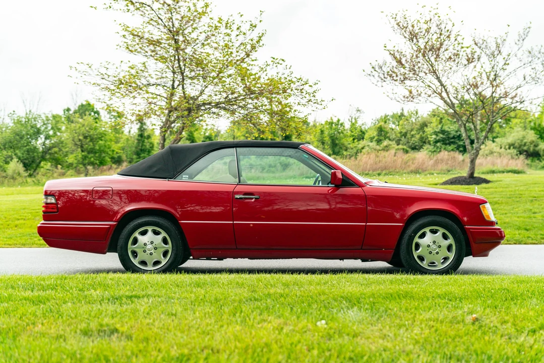 1995 Mercedes-Benz W124 E-Class - Image 16 of 31