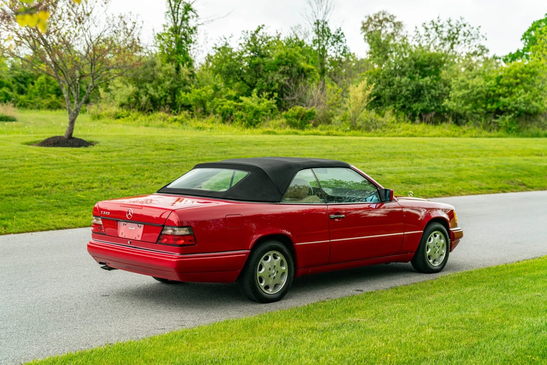1995 Mercedes-Benz W124 E-Class - Image 19 of 31