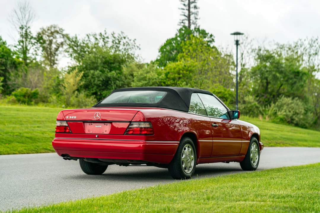1995 Mercedes-Benz W124 E-Class - Image 22 of 31