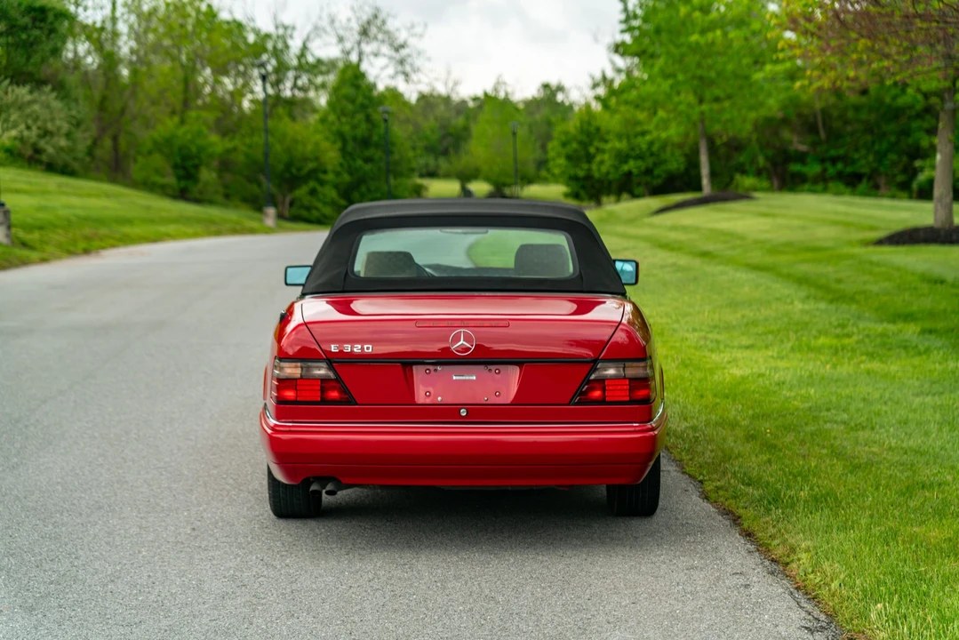1995 Mercedes-Benz W124 E-Class - Image 25 of 31