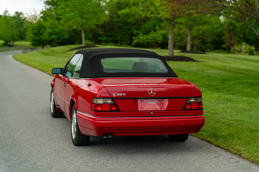 1995 Mercedes-Benz W124 E-Class - Image 27 of 31