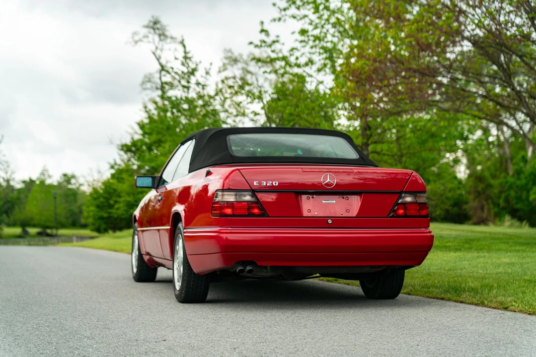 1995 Mercedes-Benz W124 E-Class - Image 28 of 31