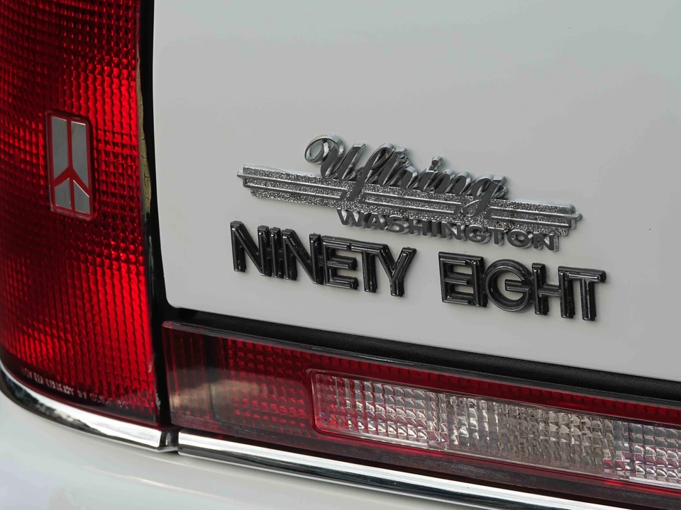 1995 Oldsmobile 98 - Image 22 of 31