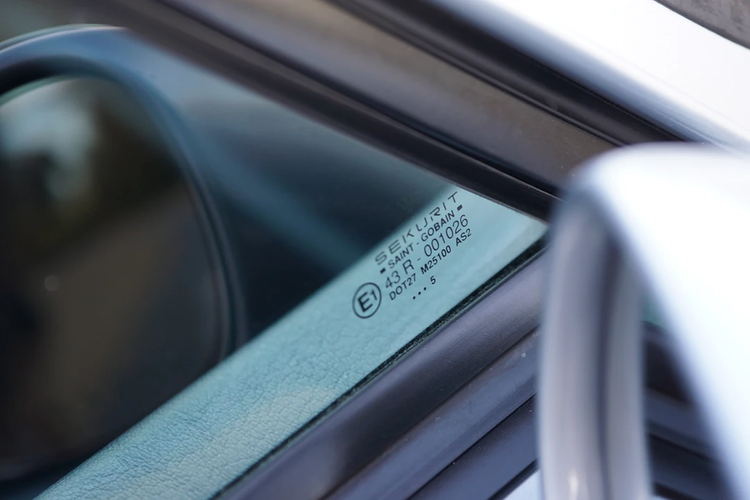 1995 Porsche 993 Carrera - Image 18 of 31